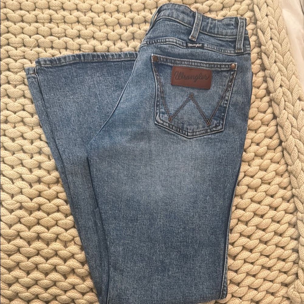 Wrangler Blue Relaxed Fit Jeans